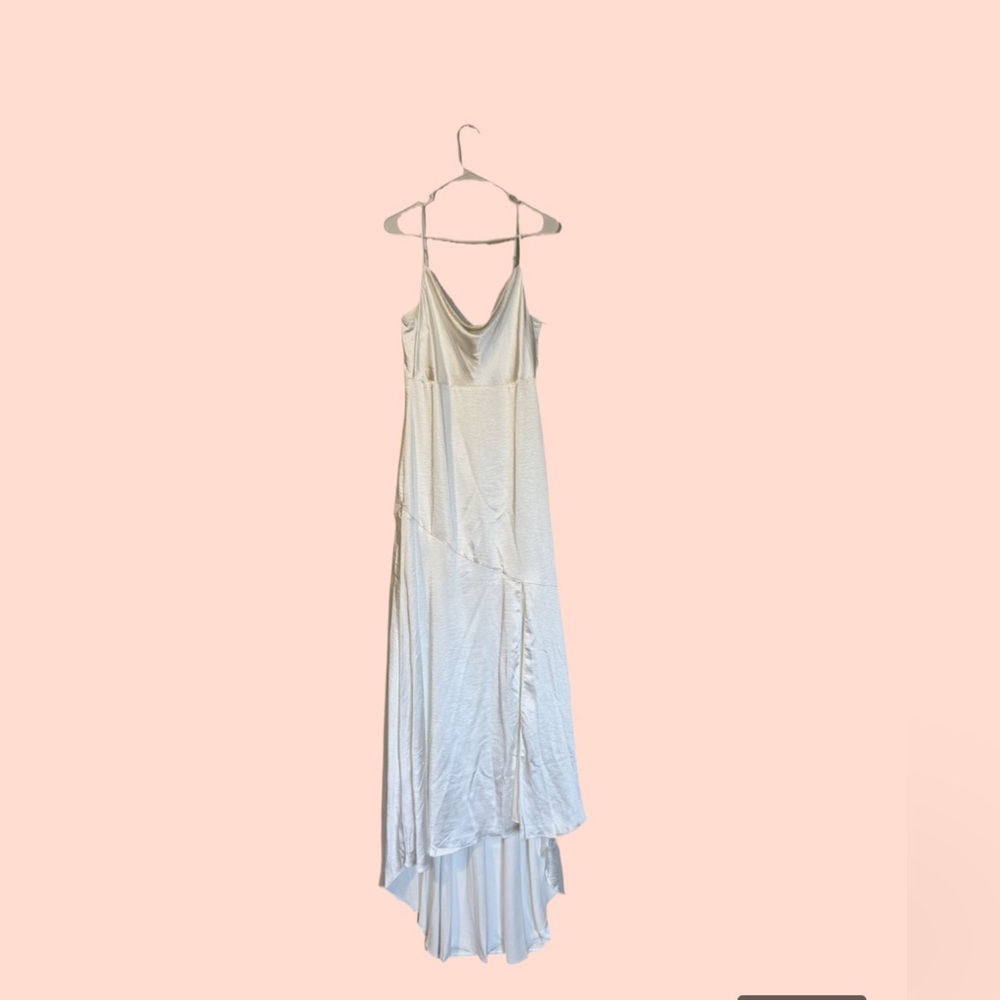 NWT Lulus Passionate Allure Ivory Satin Backless Cowl
Neck Maxi Dress Size Large